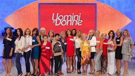 trono over uomini e donne partecipanti|Uomini e Donne: video, Tronisti, news e anticipazioni。